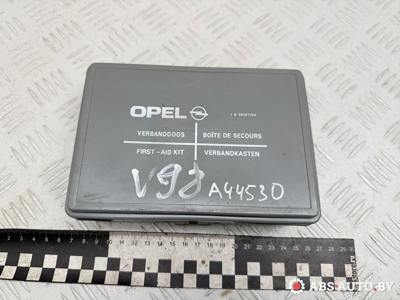аптечка Opel Astra H 2007, 1.6 л., Z 16 XER, бензин, МКПП, купе, 90397294 - фото №1