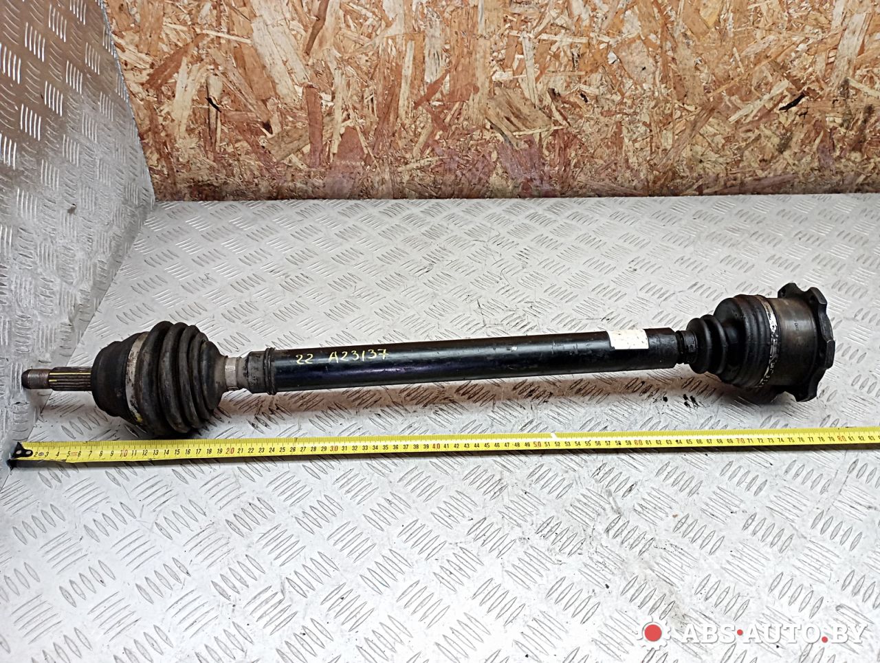 полуось передняя правая (приводной вал, ШРУС) Volkswagen Golf 3 поколение 1997, 1.9 л., дизель, 1H0407418, 5800090, 1H0407272N, 1H0407452V, 1H0407452X, 357407272, 1H0407272BA, JZW407450TX, 357407272A, 1H0407272AM, 357407272B, 357407450V, 357407450AX, 357407450X, JZW407450DX, JZW407450EX, 357407272MX, 357407272MV, 357407272FX, 357407272F, 357407272L, 357407272LX, 357407272M - фото №1