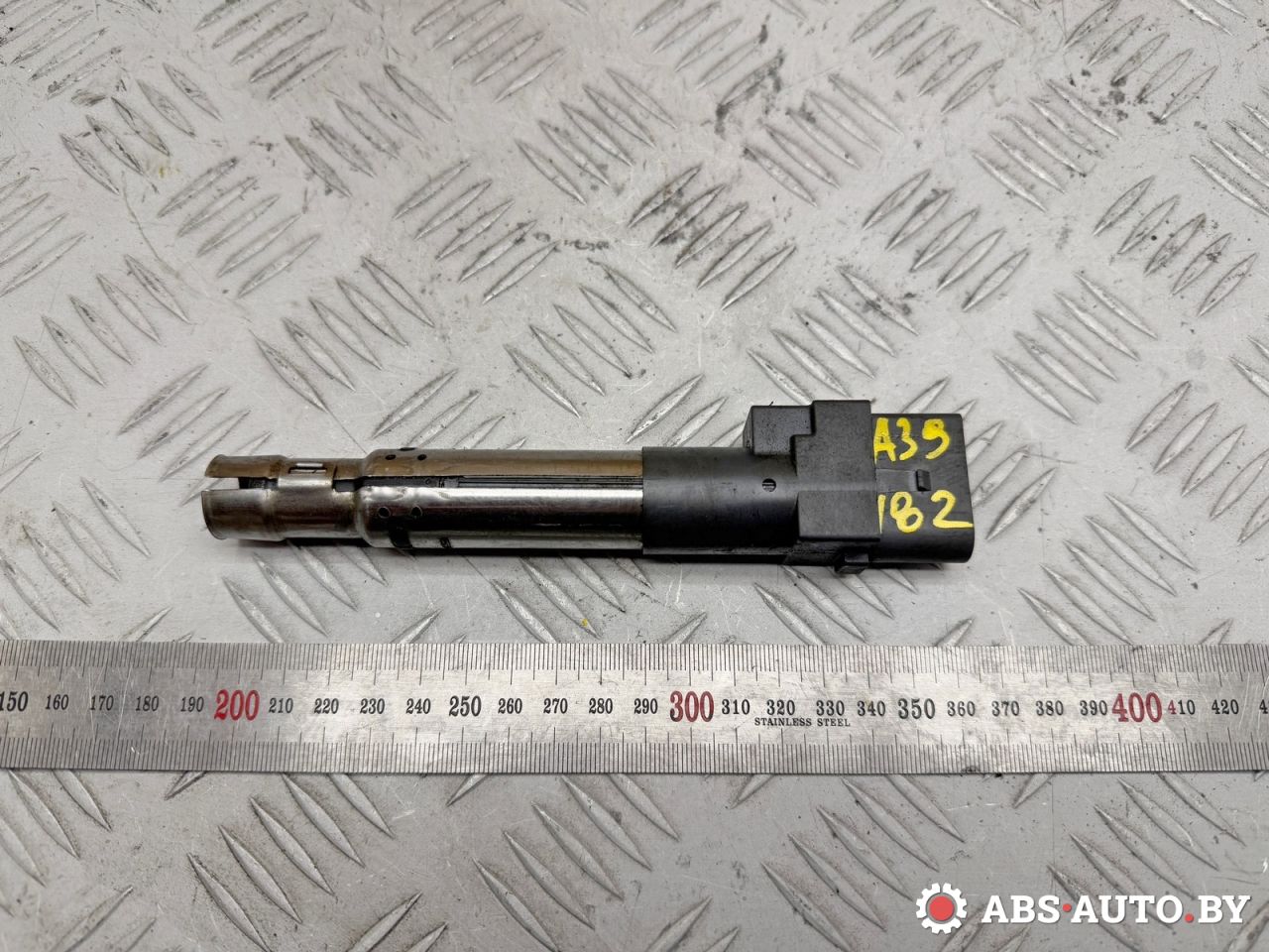 катушка зажигания Volkswagen Phaeton 1 поколение 2006, 3.2 л., бензин, АКПП, 022905715B, 022905100B, 022905100E, 022905100H, 022905100L, 022905100P, 022905100S, 022905100T, 022905715, 022905715A, 022905715E, 0040102044, ZSE044, 0986221051, 880122, 96334, CCZ3847GT, CCZ3847MA, GCK0267TN, CE52, 95560210103, 95560210105, 95860210100 - фото №1