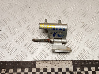 петля крышки багажника Peugeot 206 1 поколение [рестайлинг] 2006, 1.4 л., дизель
