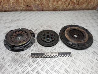 комплект сцепления Mazda 323C BA 1995, 1.5 л., бензин, B6S7