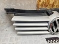 решетка радиатора Volkswagen Bora 1 поколение 2000, 1.9 л., дизель, МКПП, седан, 1J5853651F, 1J5853655A, 1J5853601, 1J5853601A, 1J5853653C - фото №2