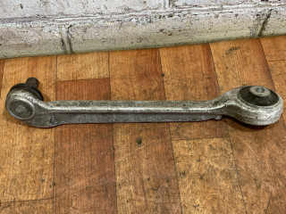 рычаг передний правый Volkswagen Passat B5 2001, 8D0407508E