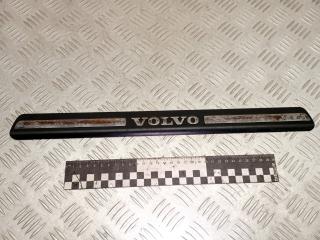 накладка на порог внутренняя Volvo XC90 1 поколение 2005, 2.4 л., D 5244 T, дизель, АКПП, внедорожник 5 дв., полный подключаемый привод, правый руль, 8659960
