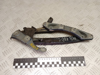 петля капота левая Mercedes-Benz C-Класс W202/S202 [рестайлинг] 1997, 2.2 л., дизель, 2028800128