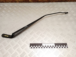 щеткодержатель (поводок стеклоочистителя, дворник) Peugeot 206 1 поколение 2002, 2.0 л., бензин, 4630