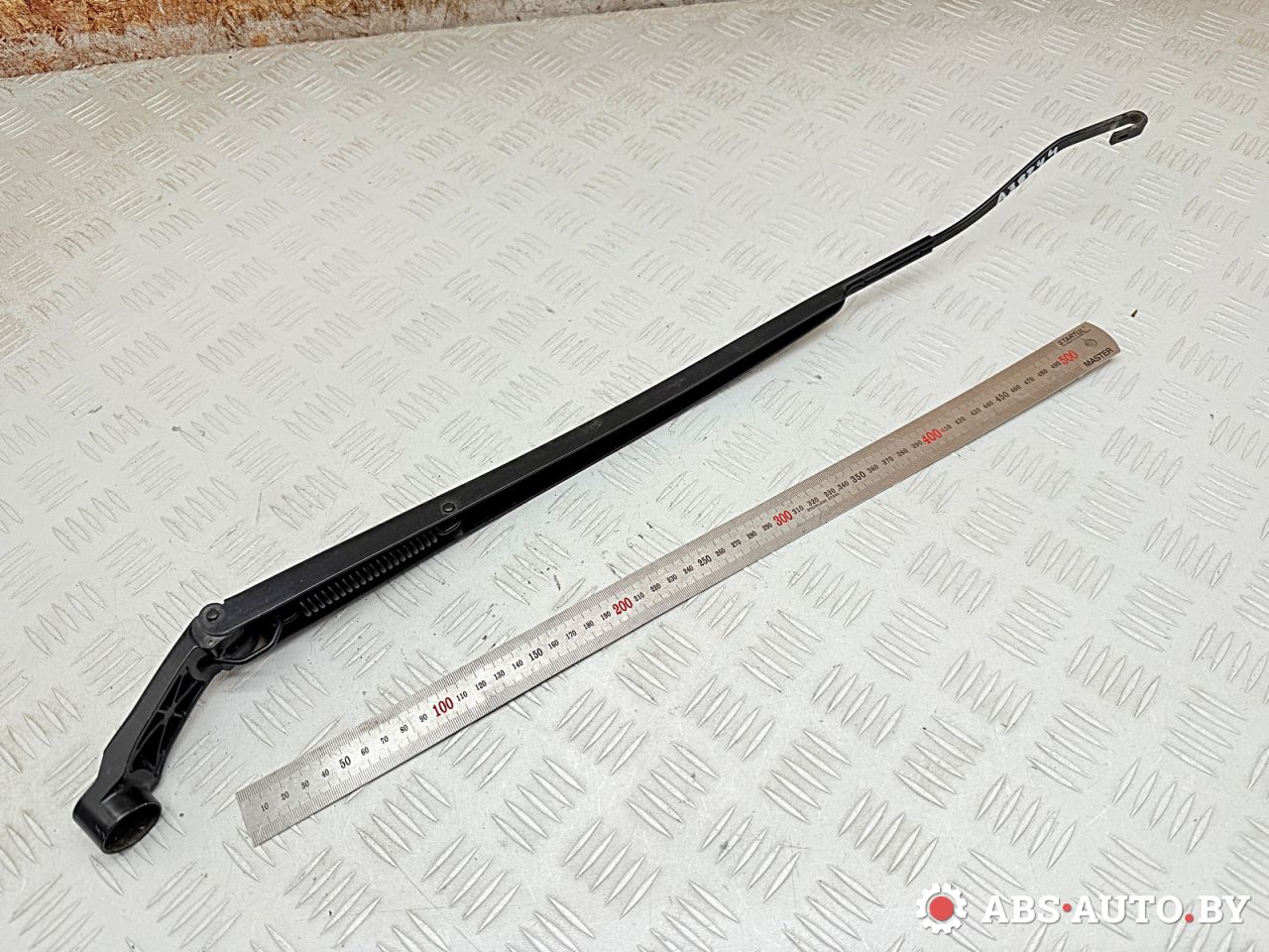 щеткодержатель (поводок стеклоочистителя, дворник) Toyota RAV4 3 поколение (XA30) 2007, 2.2 л., 2AD-FTV, дизель, МКПП, внедорожник 5 дв. - фото №1