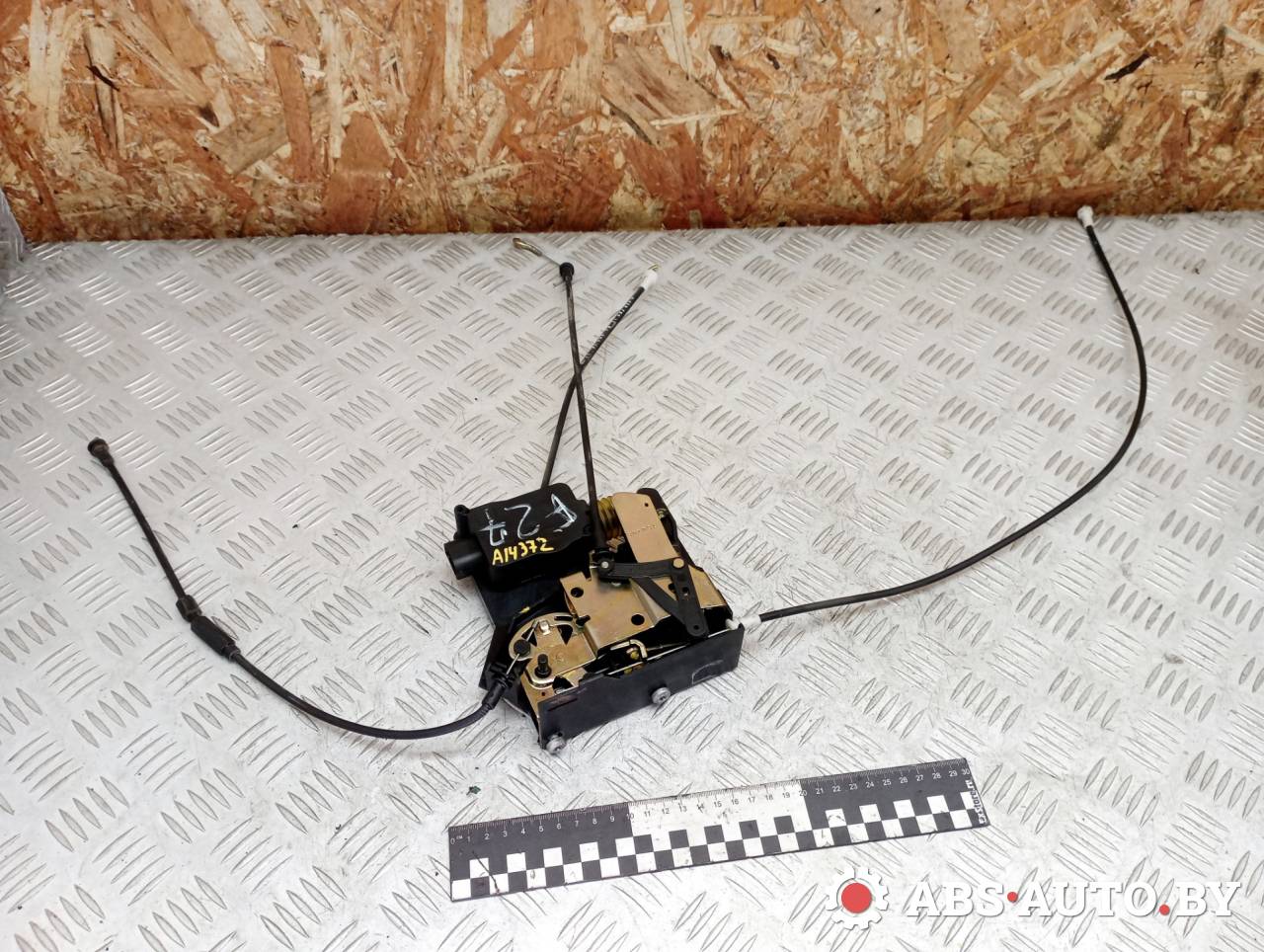замок двери задней правой Mercedes-Benz Vito W639 2006, 2.2 л., дизель, МКПП, 6397401335, A6397401335 - фото №1