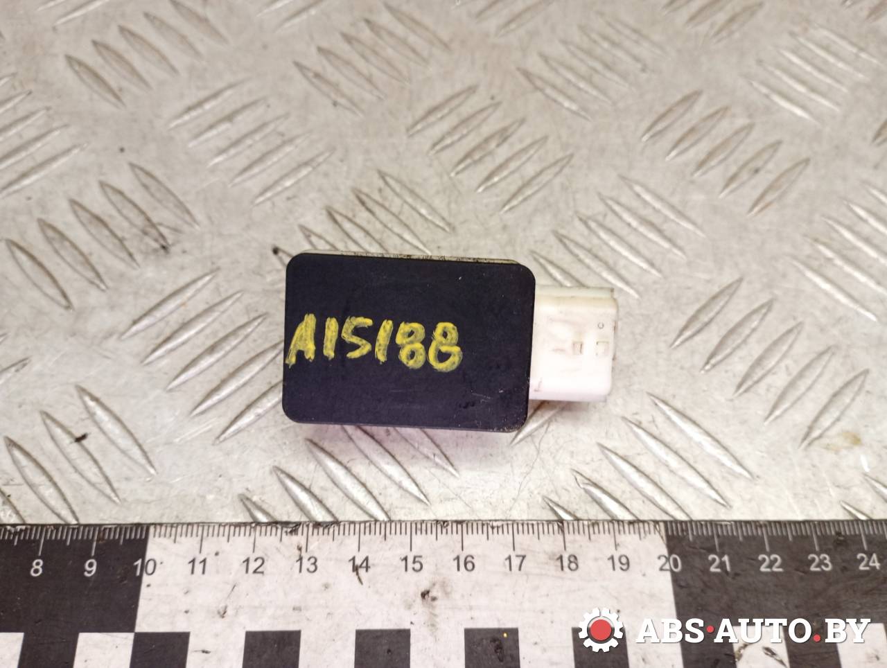 датчик удара Renault Grand Scenic 3 поколение 2011, 1.5 л., дизель, МКПП, правый руль, 988809284R - фото №1