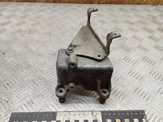 кронштейн (крепление) впускного коллектора Mercedes-Benz Vito W639 2006, 2.2 л., дизель, МКПП, A6461420042, 6461420042, A6461420040