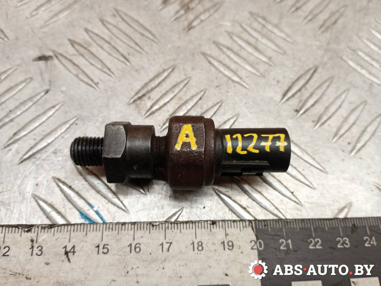 датчик давления масла Hyundai H-1 Grand Starex 2011, 2.5 л., дизель, МКПП - фото №1