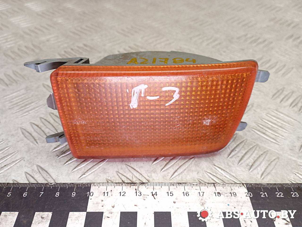 поворотник левый Volkswagen Golf 3 поколение 1997, 1H0953155C - фото №1