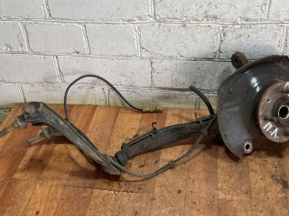 ступица передняя левая Rover 400 Series 2 поколение 1998