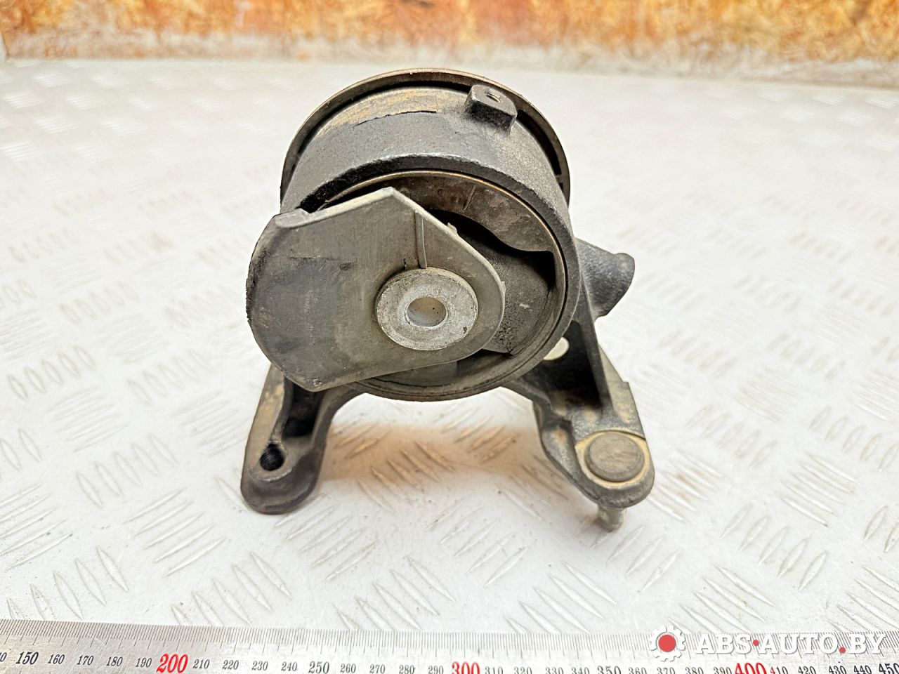 подушка крепления двигателя Toyota RAV4 3 поколение (XA30) 2007, 2.2 л., 2AD-FTV, дизель, МКПП, внедорожник 5 дв., 1237126010 - фото №1