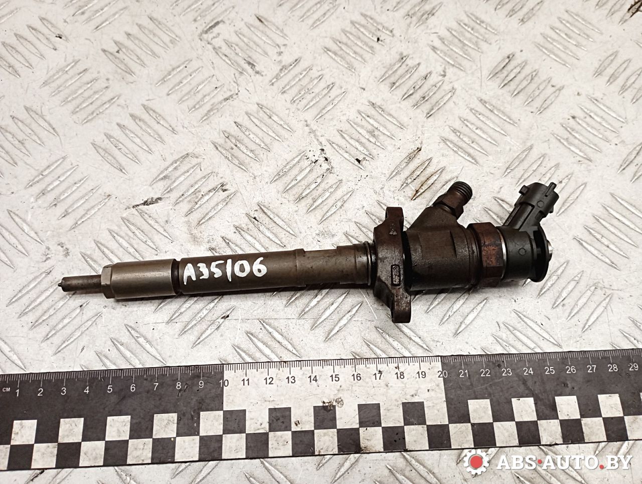 форсунка Citroen C4 Picasso 1 поколение 2009, 1.6 л., 9HZ (DV6TED4), дизель, АКПП, правый руль, 1609849580, 0445110297, 0445110281, 0986435150, 0986435193, 1609849780, 1609849880, 1609850780, 9659240580, 9662002680, 1980K9, FIB1154LW - фото №1