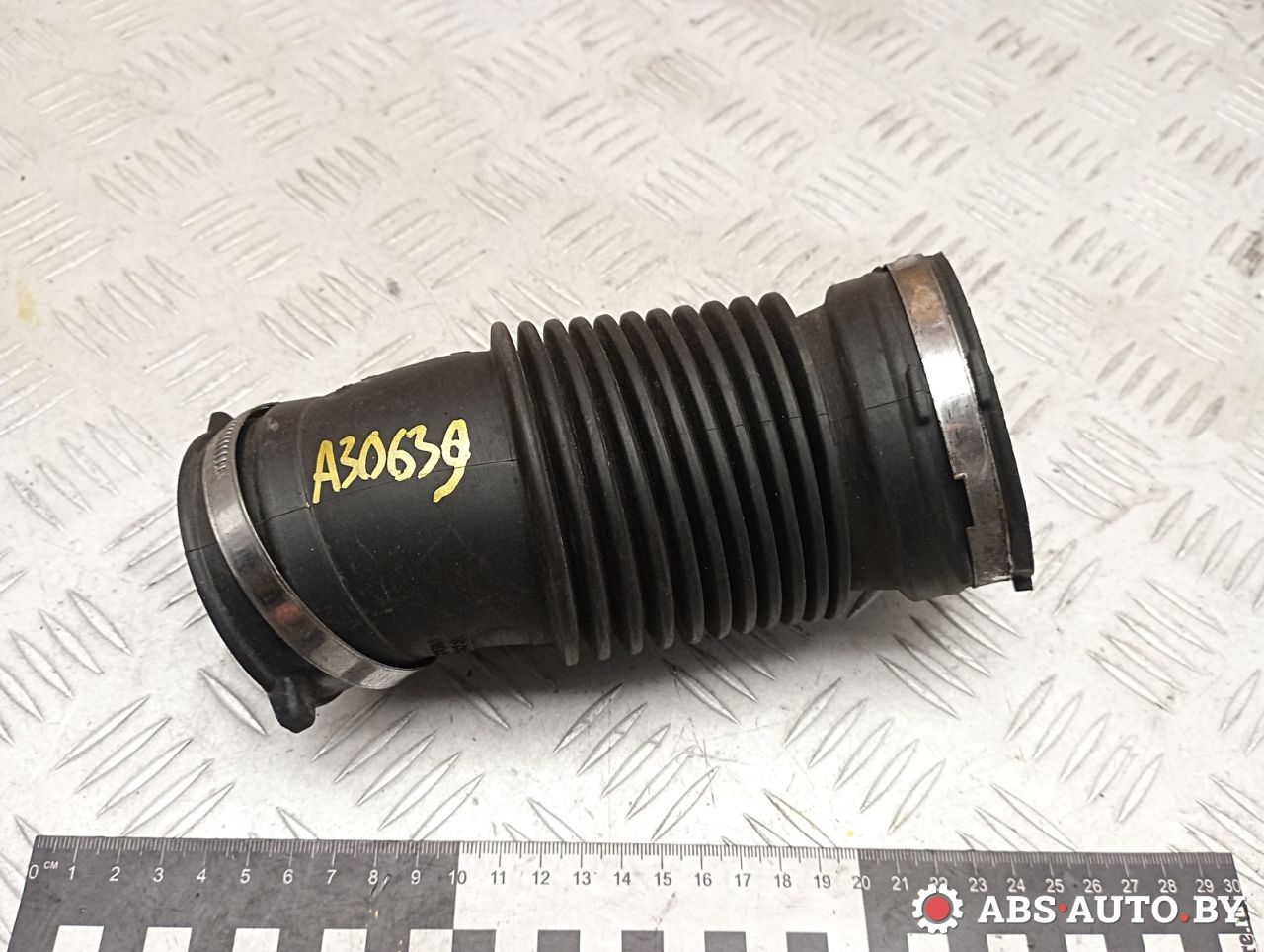 патрубок воздушного фильтра Citroen C5 2 поколение 2016, 2.0 л., AHW (DW10FC), дизель, АКПП, универсал, 9675766280 - фото №1