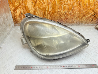 фара правая Mercedes-Benz A W168 1 поколение (1997-2001) 2000, 1.7 л., OM 668.940, дизель, АКПП, хетчбэк 5 дв., передний привод, 0301152212, A1688201061, 1305235515