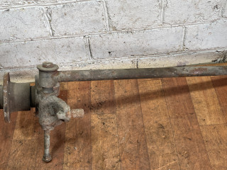 ступица задняя правая Mazda 323F BJ 1999