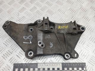 кронштейн генератора Renault Megane 2 поколение 2005, 1.9 л., дизель, МКПП, универсал, 8200100148