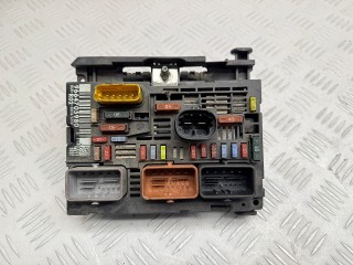 блок предохранителей Peugeot 407 1 поколение 2004, RHR 10DYVD, МКПП, передний привод, 9636079380, 9664705980