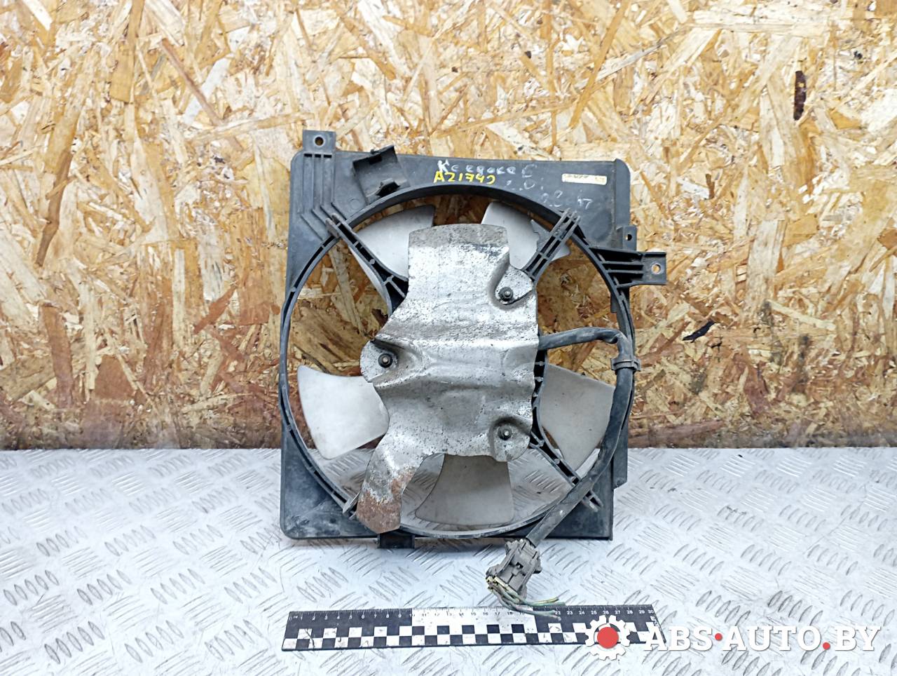 вентилятор радиатора Mazda Xedos 6 1 поколение 2000, 2.0 л., бензин, 4Y10 - фото №1