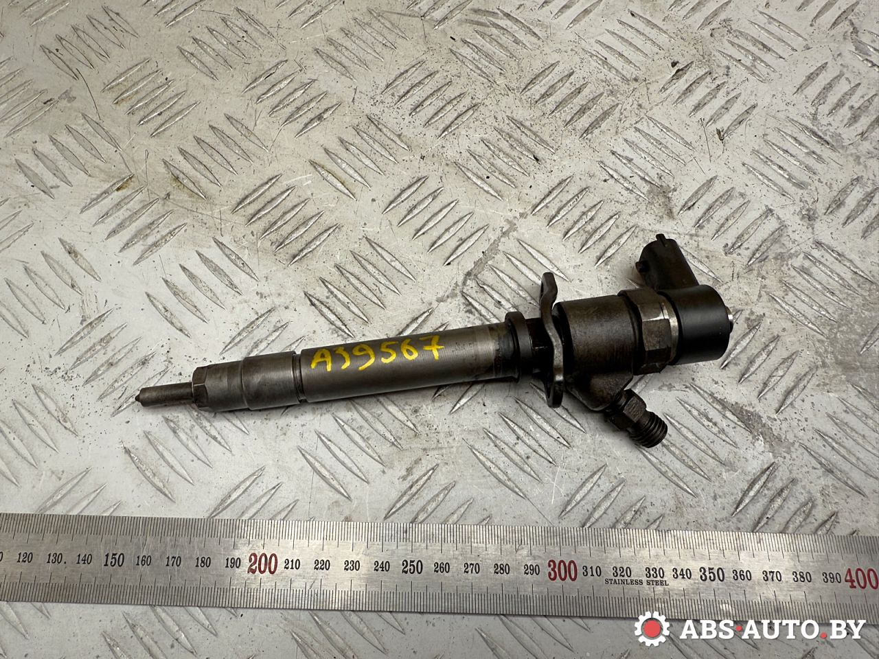форсунка Volvo S60 1 поколение 2003, 2.4 л., дизель, МКПП, седан, 8658352, 0445110078, 0445110077, 0986435120, 30756063, 30777314, 31303259, 8602669, 8627319, 8658350, 8658351, 8658353 - фото №1