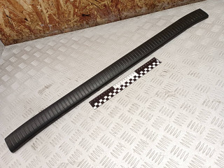 накладка двери (крышки) багажника Toyota RAV4 2 поколение (XA20) [рестайлинг] 2005, 2.0 л., 1CD-FTV, дизель, МКПП, внедорожник 5 дв., 5838742020