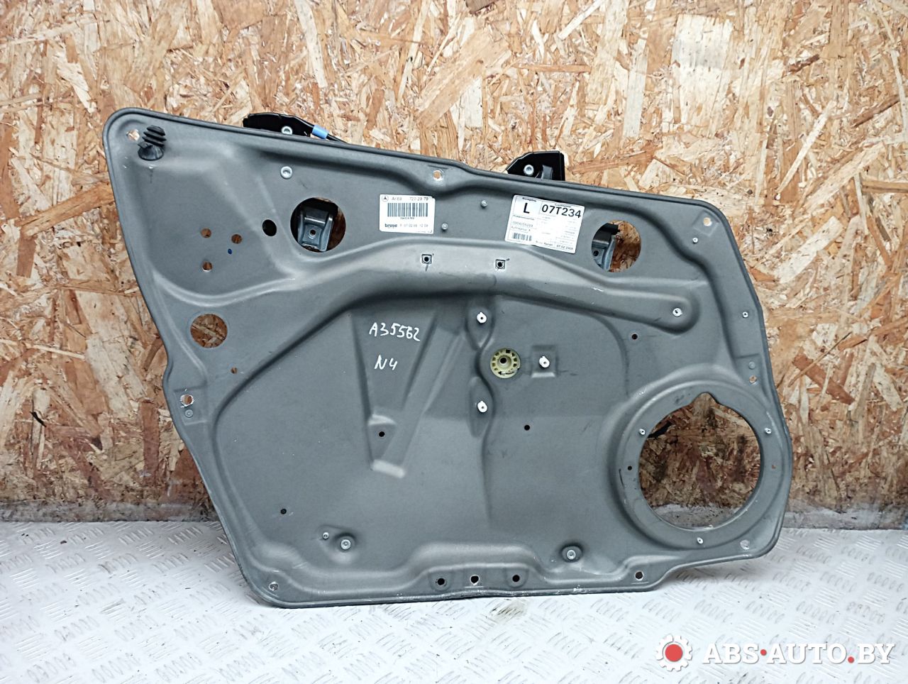 стеклоподъемник передний левый Mercedes-Benz A W169 2 поколение (2004-2008) 2008, 2.0 л., OM 640.942, дизель, МКПП, хетчбэк 5 дв., правый руль, A1697202979, 1697202979, 993582106 - фото №1