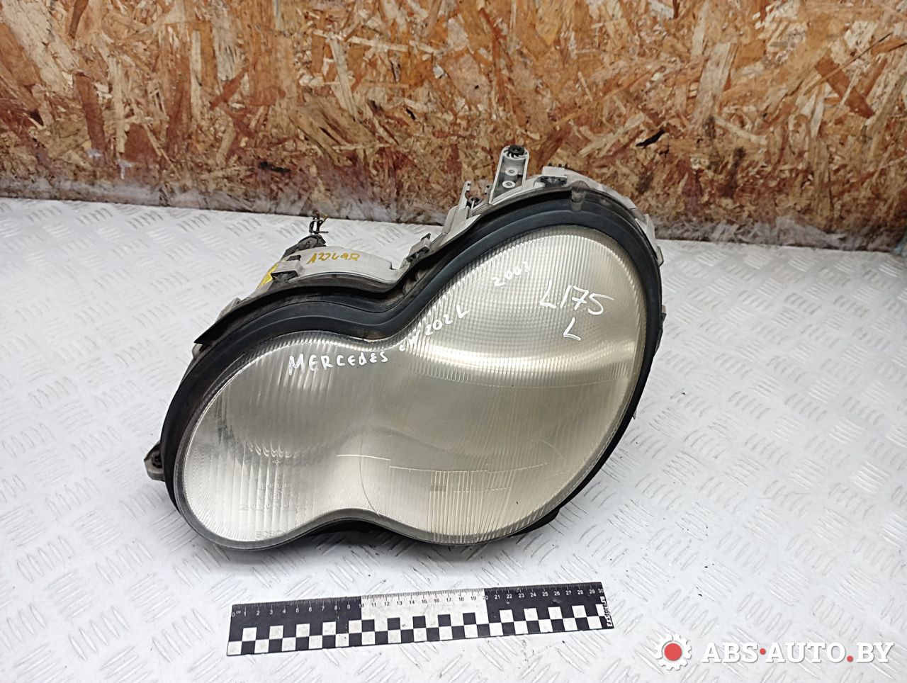 фара левая Mercedes-Benz C-Класс W203/S203/CL203 2002, 0301166201, 1305235663, A2038200161 - фото №1