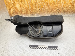 сабвуфер Audi A6 4B/C5 1999, 2.5 л., AKN, дизель, МКПП, универсал, передний привод, 0294282, 4B9035382