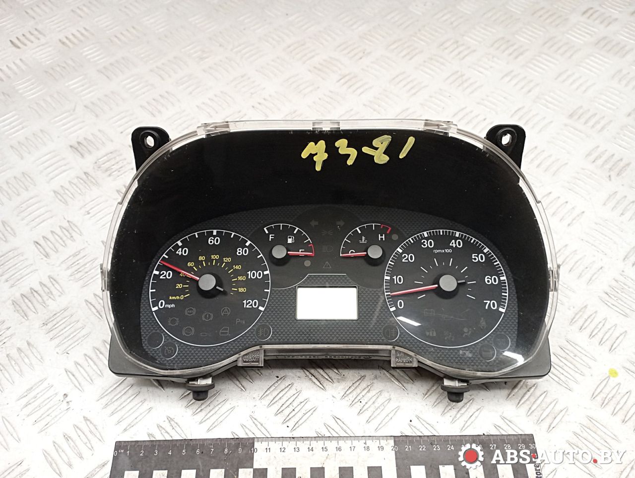 щиток приборов (приборная панель) Peugeot Bipper 1 поколение 2010, 1.4 л., 8HS (DV4TED), дизель, АКПП, правый руль, 555001100503 - фото №1