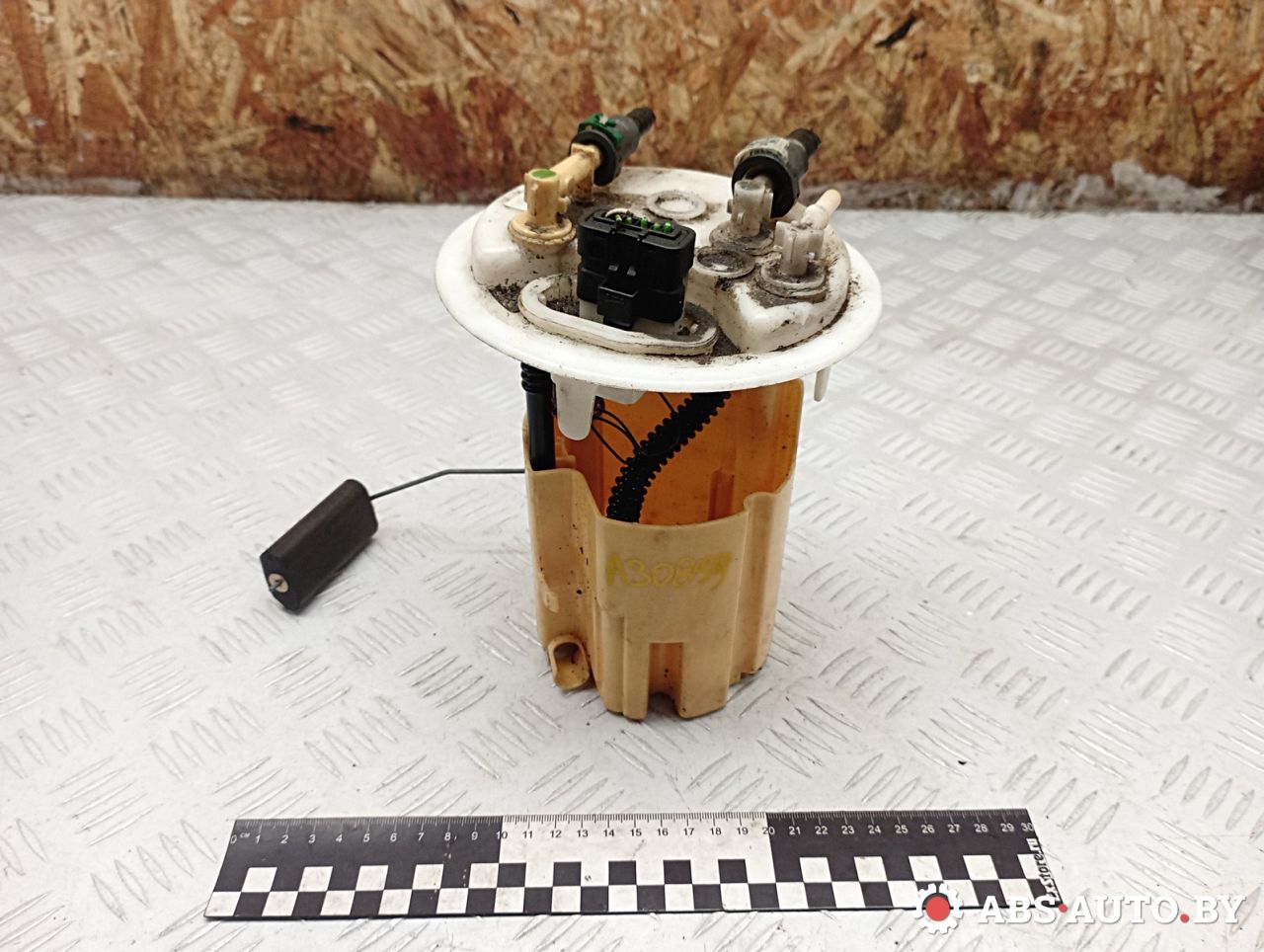 датчик уровня топлива Peugeot 407 1 поколение 2007, 1.6 л., 9HZ (DV6TED4), дизель, МКПП, универсал, передний привод, 1525CW, E10585S, 0986580140, KR1006M, 722466940 - фото №1