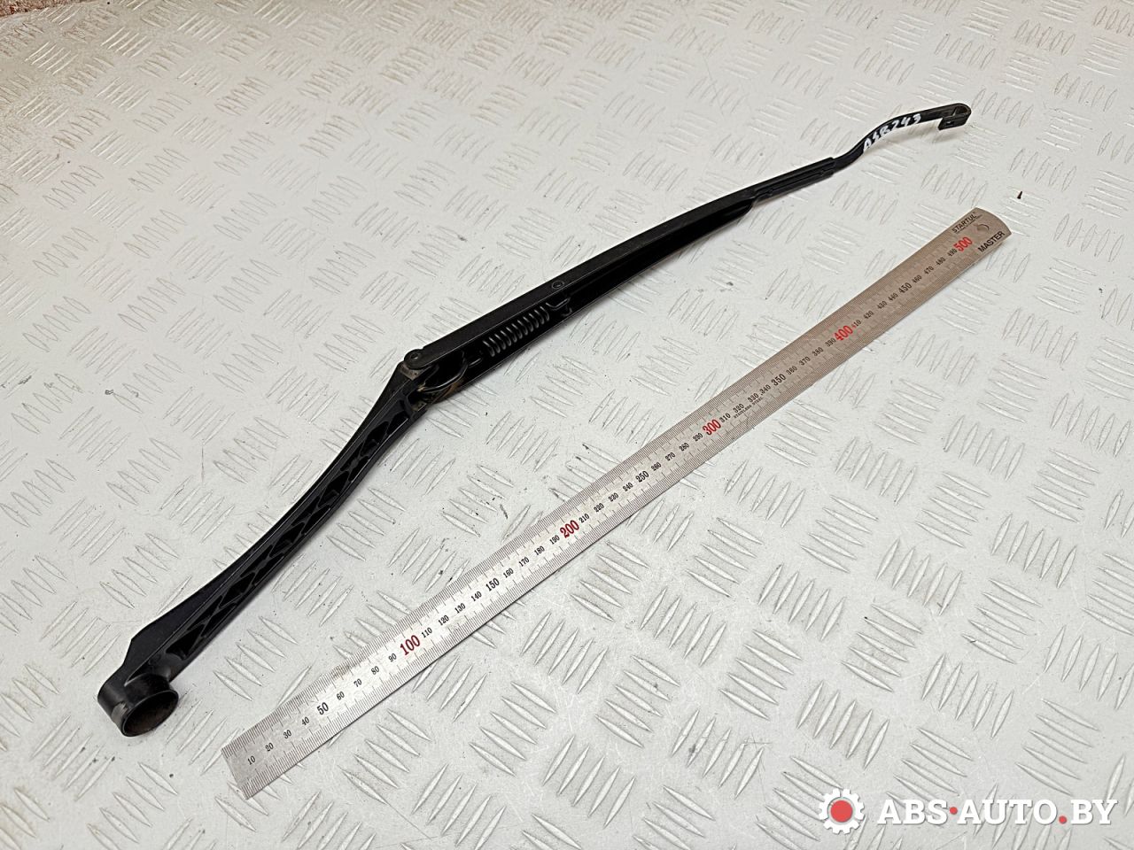 щеткодержатель (поводок стеклоочистителя, дворник) Toyota RAV4 3 поколение (XA30) 2007, 2.2 л., 2AD-FTV, дизель, МКПП, внедорожник 5 дв. - фото №1