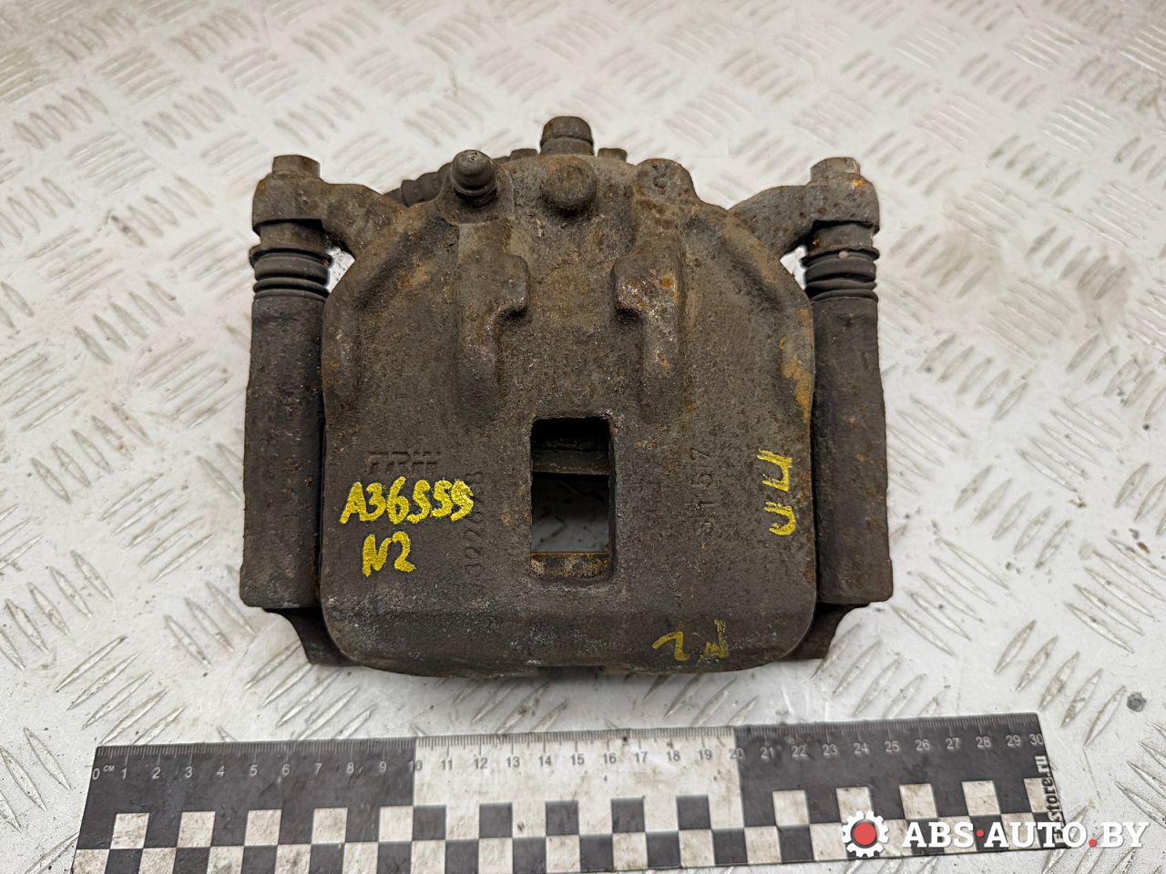 суппорт передний правый Honda Civic 8 поколение 2008, 2.2 л., N22A2, дизель, МКПП, хетчбэк 5 дв., правый руль, 45012SMGE01, 0986135284, F28113, 45018SMGE01, BNZ2286ZP, 561N11050Z - фото №1