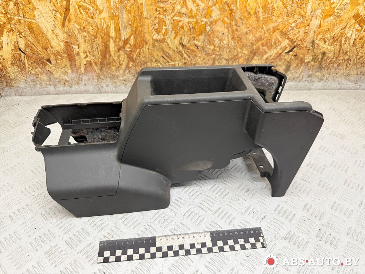 консоль салона Opel Vectra C 2004, 2.2 л., Y 22 DTR, дизель, МКПП, седан, 230635620, 24443163 - фото №1