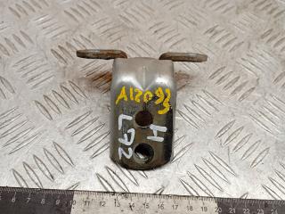 петля двери Nissan Primera P12 (2001 - 2008), 2.2 л., дизель, МКПП, универсал