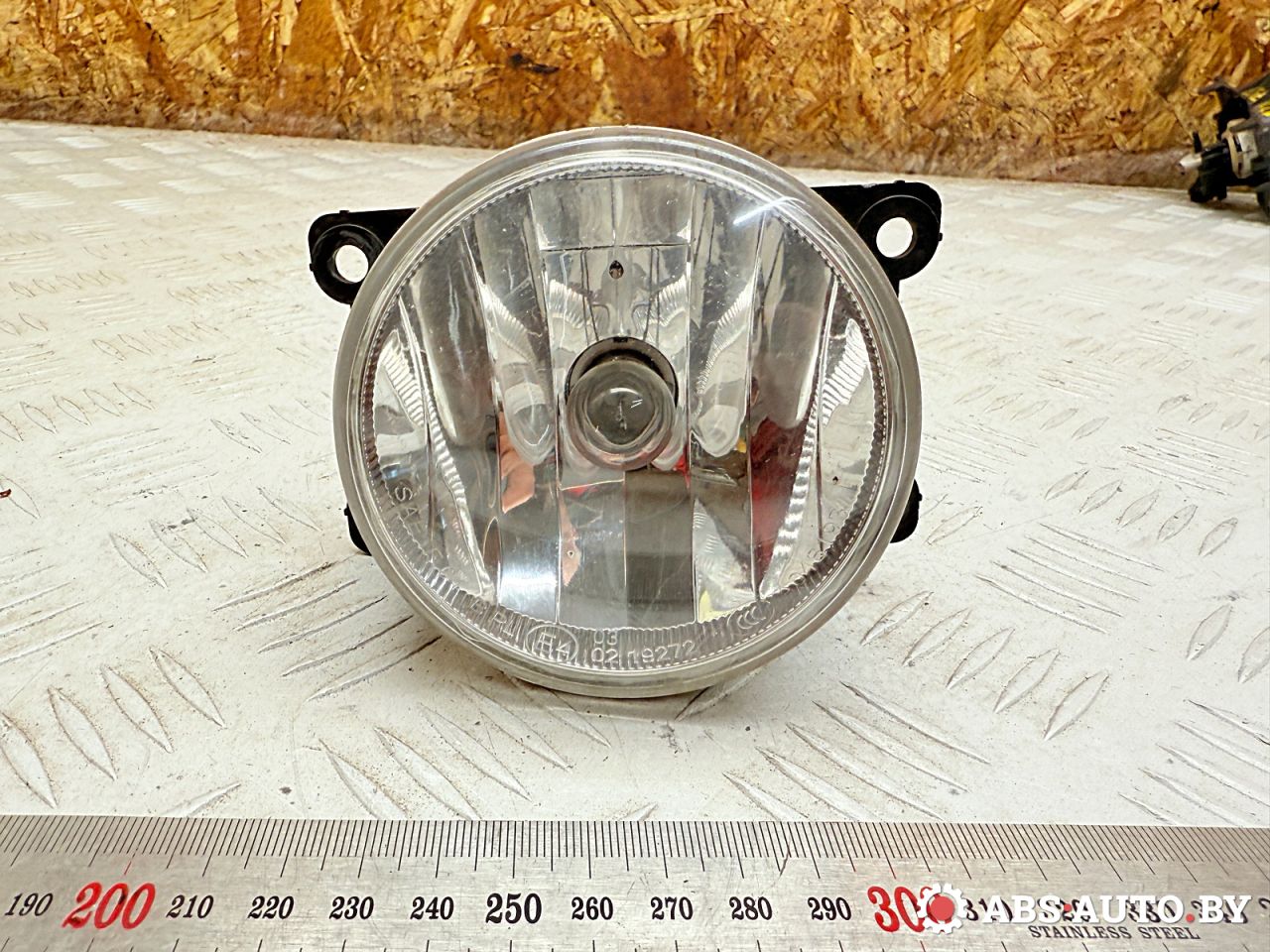 фара противотуманная Peugeot 5008 1 поколение 2013, 1.6 л., дизель, робот, правый руль, 9685425180 - фото №1