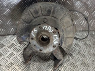 ступица передняя правая Volkswagen Golf 5 поколение 2005, 1.9 л., дизель