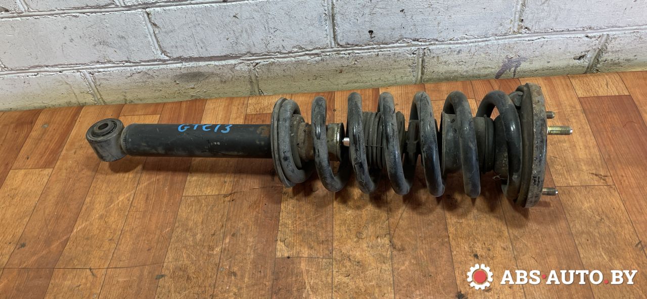 стойка передняя правая Mitsubishi Pajero 3 поколение 2002, 3.2 л., дизель, МКПП, внедорожник 3 дв., MR554292 - фото №1