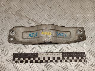 кронштейн глушителя Volvo XC90 1 поколение [рестайлинг] 2008, 2.4 л., D 5244 T4, дизель, АКПП, внедорожник 5 дв., 30647428