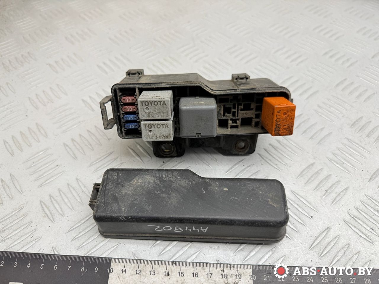 блок реле Toyota Corolla Verso 2 поколение AR10 2004, 2.0 л., 1CD-FTV, дизель, МКПП, минивэн, 8386P1, 9008087019, 9008087012 - фото №1