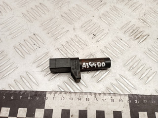 датчик коленвала Mercedes-Benz A W169 2 поколение (2004-2008) 2008, 2.0 л., OM 640.942, дизель, МКПП, хетчбэк 5 дв., правый руль, 0031532828, 0031532728, 31532728, 6519050000, A0031532728, A0031532828, A31532728, A6519050000, 05080352AA, 5080350AA, 5080352AA, K05080350AA, K05080352AA, MN960274, MN960372, 0031538628, 0261210171