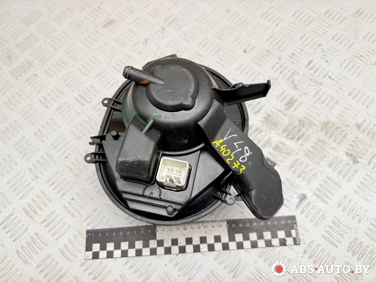 моторчик печки Volvo S80 1 поколение 2003, 2.4 л., бензин, АКПП, седан, 86577, 28417, LHD28417, LHD86577 - фото №1