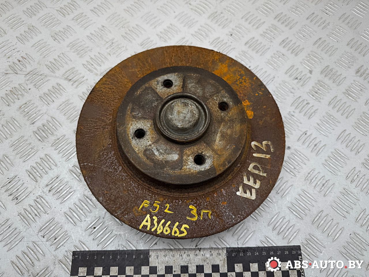 ступица задняя правая Peugeot 3008 1 поколение 2012, 1.6 л., дизель, робот, передний привод, правый руль, 424946, 3307A2, 330606 - фото №1