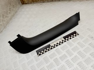 обшивка крышки багажника Volkswagen Touareg 1 поколение 2006, 3.0 л., BKS, дизель, АКПП, внедорожник 5 дв., полный привод, 7L6867671C