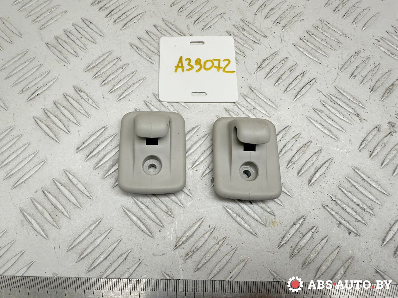 Крепление (крючок) солнцезащитного козырька Peugeot 3008 1 поколение 2011, 2.0 л., RHH (DW10CTED4), дизель, робот - фото №1