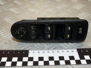 блок управления стеклоподъемниками Peugeot 308 T7 2010, 1.6 л., 5FA (EP6CDT), бензин, АКПП, хетчбэк 5 дв., 96644917XT, 30170275