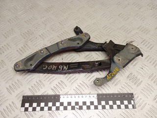 петля капота правая Mercedes-Benz C-Класс W202/S202 [рестайлинг] 1997, 2.2 л., дизель, 2028800228