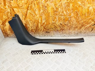 накладка на порог внутренняя Peugeot 3008 1 поколение 2012, 1.6 л., 9HR (DV6C), дизель, робот, 9685602177