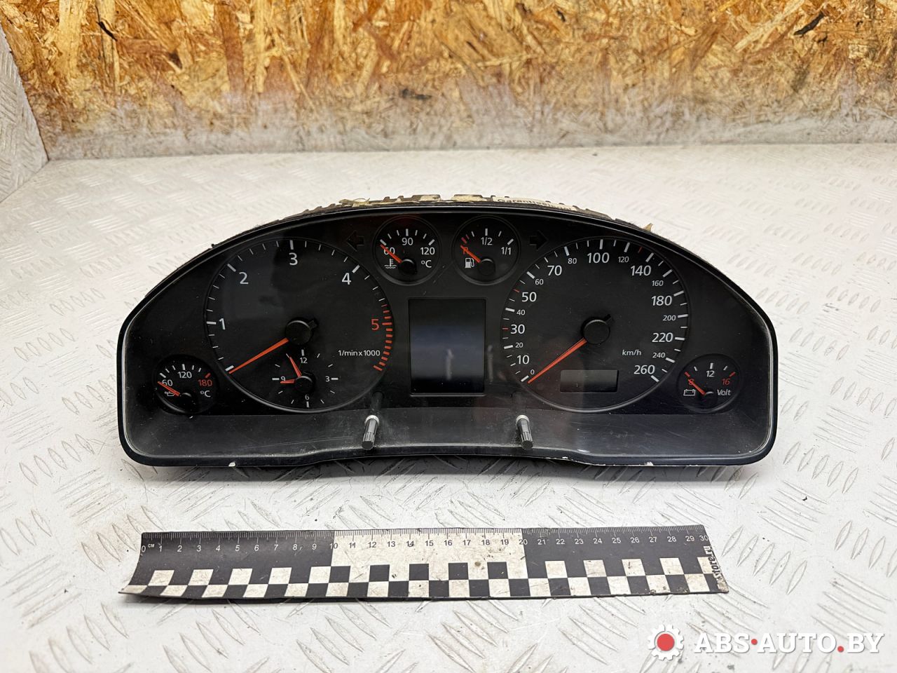 щиток приборов (приборная панель) Audi A6 4B/C5 1999, 2.5 л., AKN, дизель, МКПП, универсал, передний привод, 4B0919881, 88311300 - фото №1